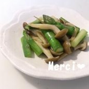 お弁当おつまみに♪しめじとアスパラの炒め物✿